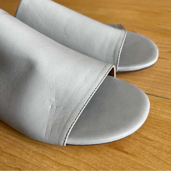 Women’s Grey 7.5 Steve Madden Trope Sandals - Picture 5 of 7